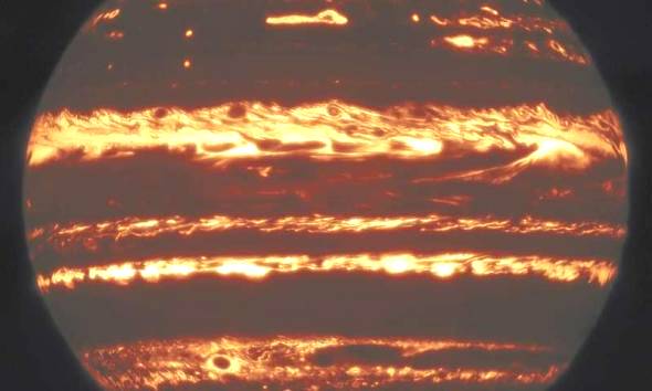 G�minis tiene suerte y se sumerge profundamente en las nubes de J�piter.