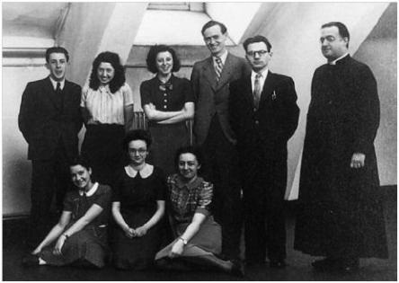 lemaitre y alumnos.jpg